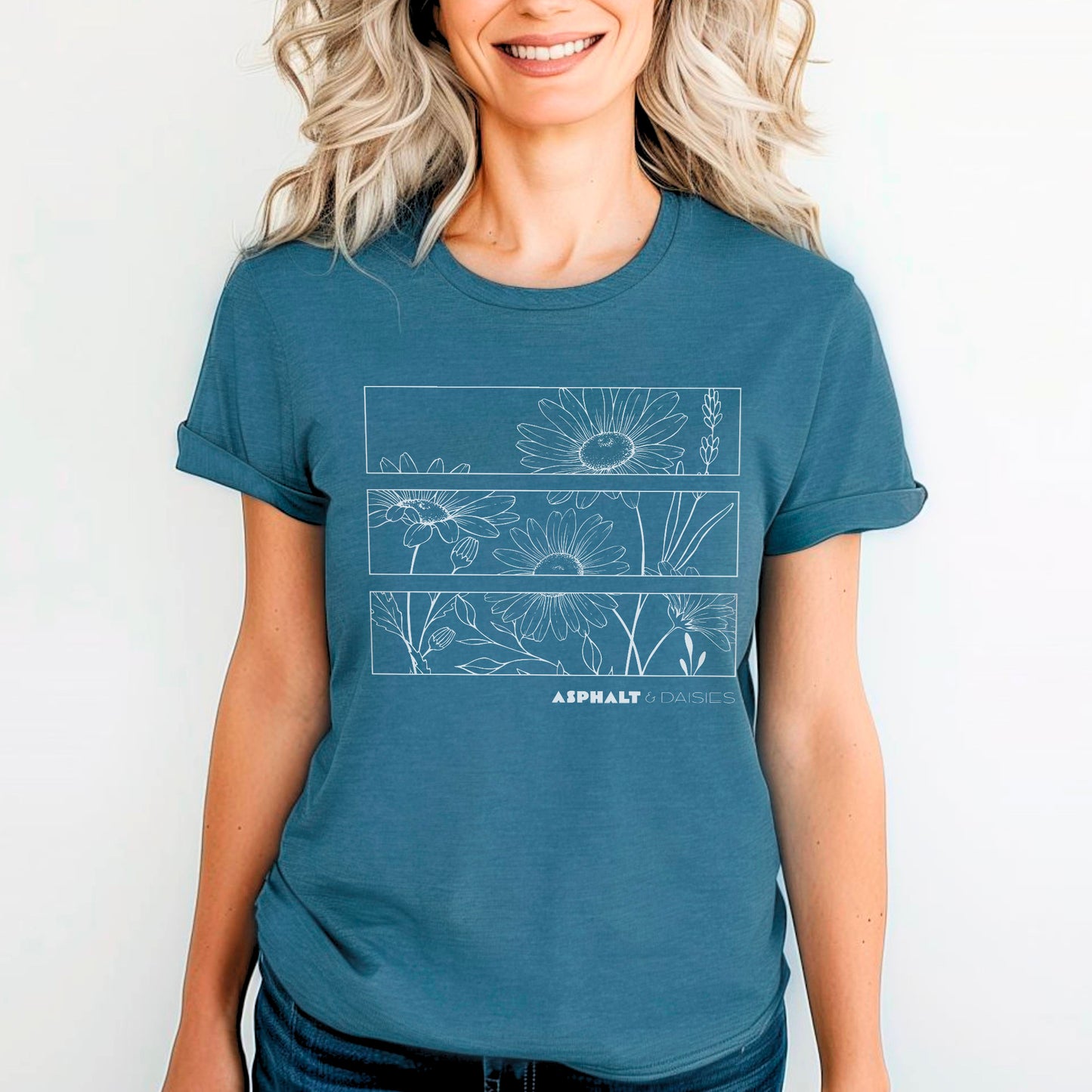 Daisy Outlines T-Shirt